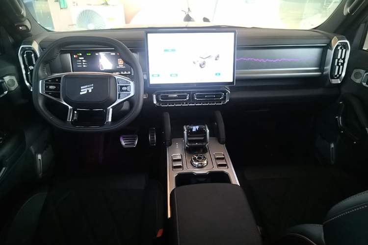 Used JETOUR Shanhai Traveler C-DM 2026 Model 212km Crossroad Center Console