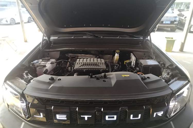 Used JETOUR Shanhai Traveler C-DM 2026 Model 212km Crossroad Engine Bay