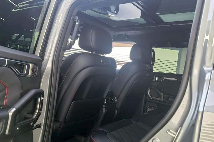Used JETOUR Shanhai Traveler C-DM 2026 Model 212km Huawei Qiankun Intelligent Driving Interior 4