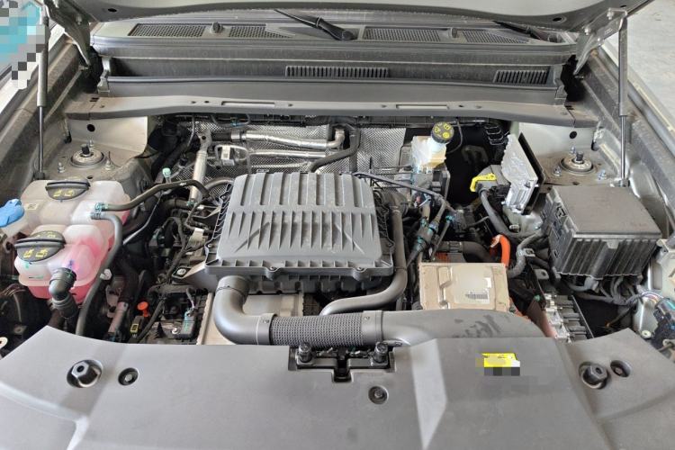 Used JETOUR Shanhai Traveler C-DM 2026 Model 211km XWD Huawei Qiankun Intelligent Driving Engine Bay