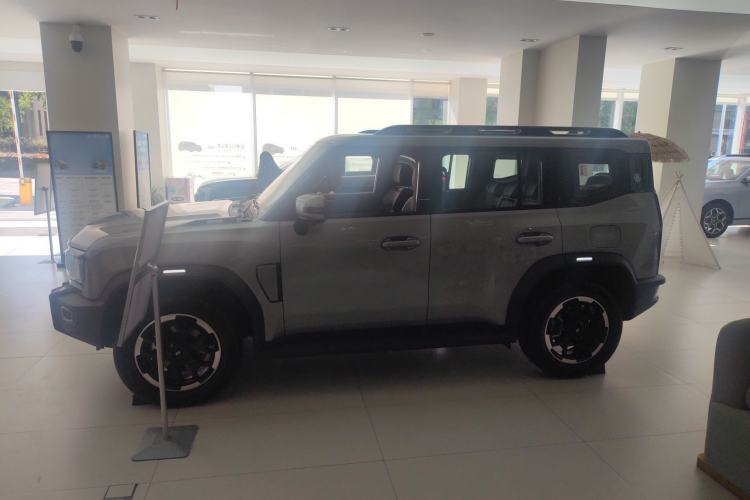 Used JETOUR Shanhai Traveler C-DM 2026 Model 129km Discovery Exterior 2