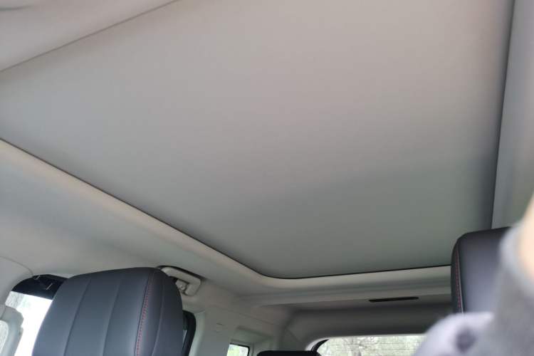 Used JETOUR Traveler 2023 2.0T All-Wheel-Drive CrossPRO Headliner