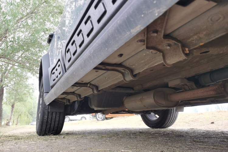 Used JETOUR Traveler 2023 2.0T All-Wheel-Drive CrossPRO Right Side Sill