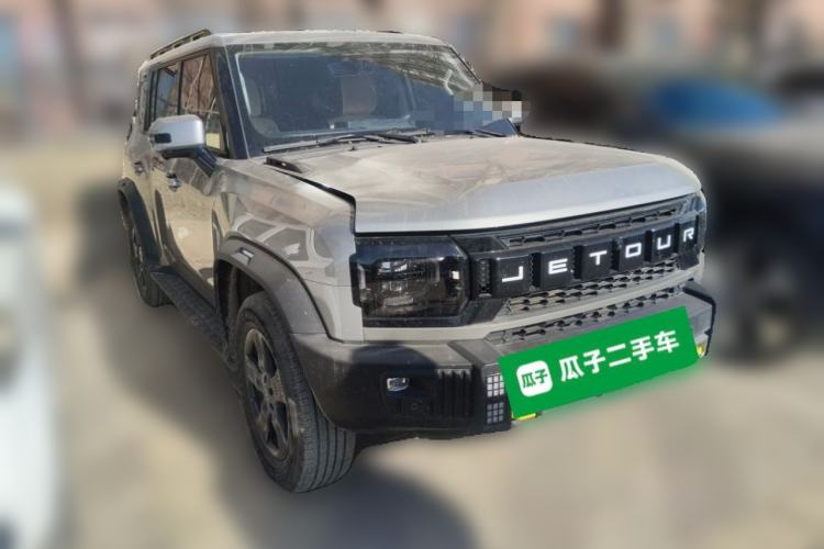 Used JETOUR Traveler 2023 1.5T Two-Wheel Drive Discovery PRO Front Right 45 Deg