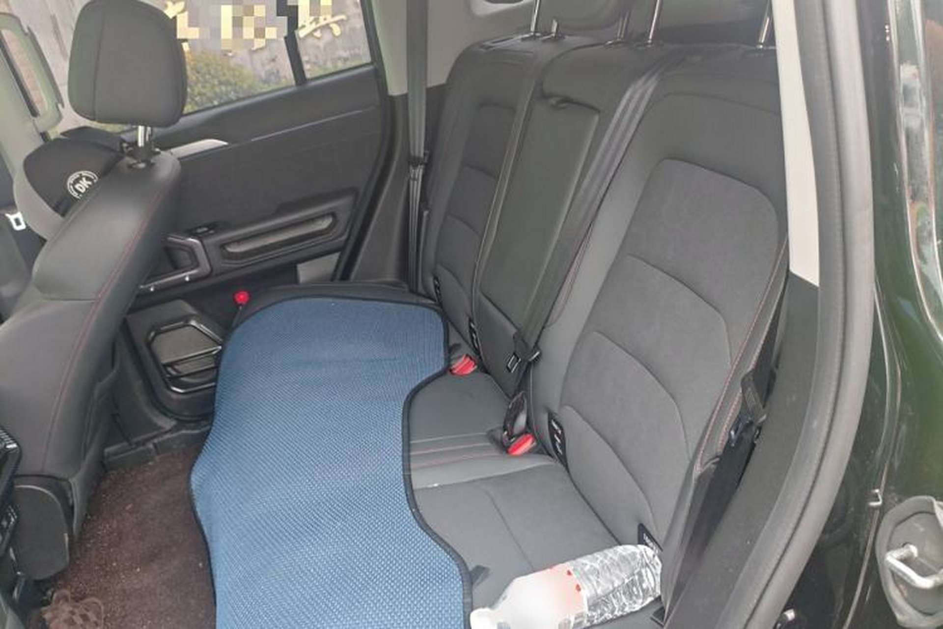Used JETOUR Traveler 2023 2.0T Four-Wheel Drive Conqueror Left Rear Seat