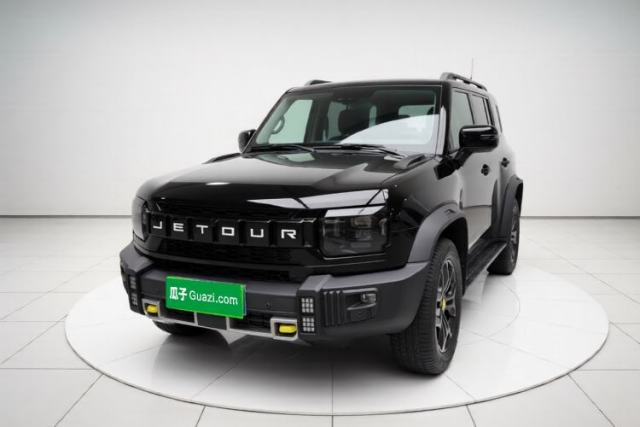 Ojetý JETOUR Traveler 2023 2.0T All-Wheel-Drive CrossPRO
