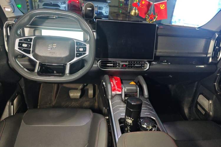 Used JETOUR Traveler 2023 1.5T Two-Wheel Drive Discovery PRO Center Console