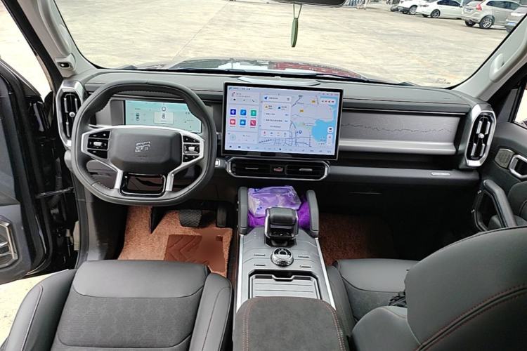 Used JETOUR Traveler 2023 1.5T Two-Wheel Drive Discovery PRO Center Console