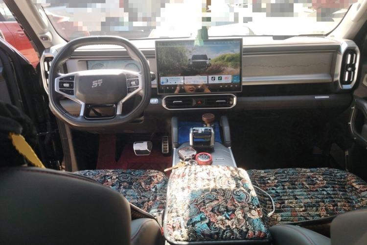 Used JETOUR Traveler 2023 2.0T Four-Wheel Drive Conqueror Center Console