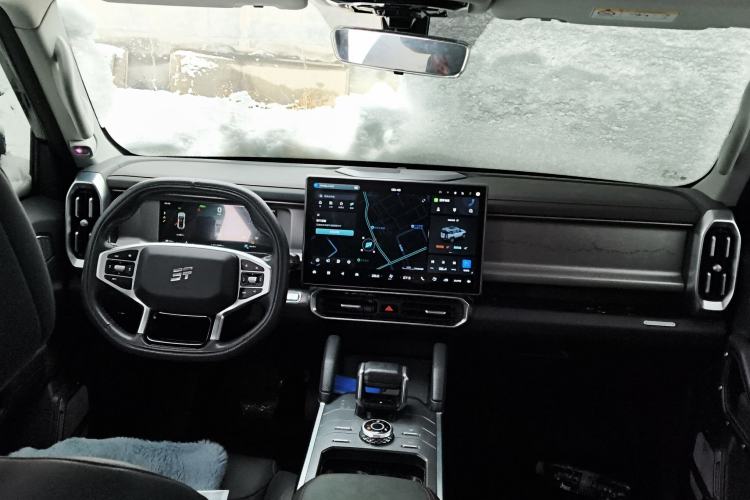 Used JETOUR Traveler 2023 1.5T Two-Wheel Drive Discovery PRO Center Console