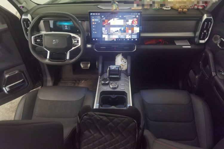 Used JETOUR Traveler 2023 2.0T Four-Wheel Drive Conqueror Center Console