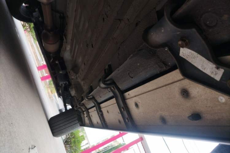 Used JETOUR Traveler 2023 1.5T Two-Wheel Drive Discovery PRO Chassis Rear Right