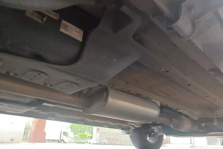 Used JETOUR Traveler 2023 2.0T Four-Wheel Drive Conqueror Chassis Rear Right