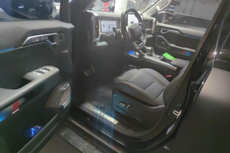 Used JETOUR Traveler 2023 2.0T All-Wheel-Drive CrossPRO Driver Seat