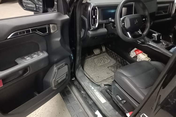 Used JETOUR Traveler 2023 2.0T Four-Wheel Drive Conqueror Driver Seat