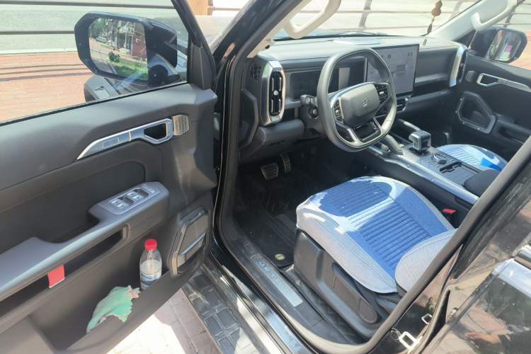 Used JETOUR Traveler 2023 2.0T All-Wheel-Drive Crosser Driver Seat