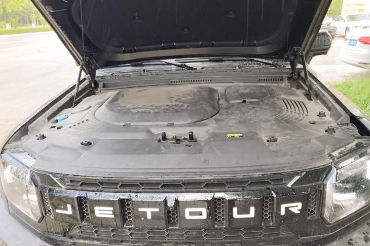 Used JETOUR Traveler 2023 1.5T Two-Wheel Drive Discovery PRO Engine Bay