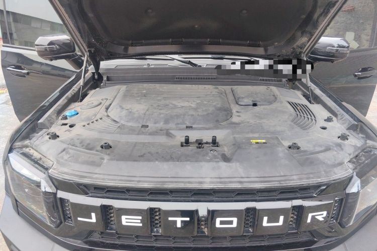 Used JETOUR Traveler 2023 2.0T Four-Wheel Drive Conqueror Engine Bay