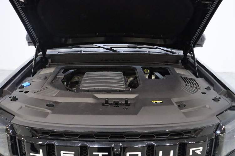Used JETOUR Traveler 2023 1.5T Two-Wheel Drive Discovery PRO Engine Bay