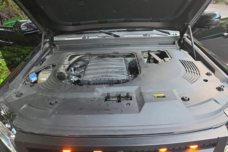 Used JETOUR Traveler 2023 1.5T Two-Wheel Drive Discovery PRO Engine Bay