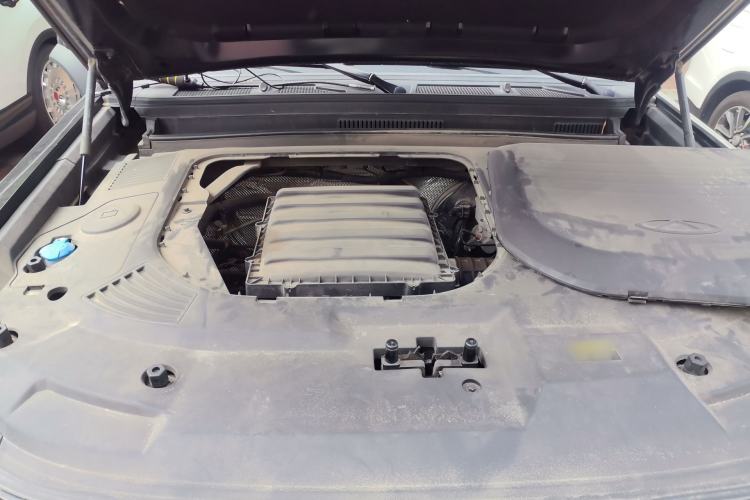 Used JETOUR Traveler 2023 2.0T Four-Wheel Drive Conqueror Engine Bay