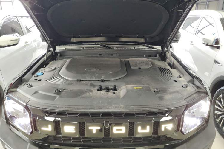 Used JETOUR Traveler 2023 1.5T Two-Wheel Drive Discovery PRO Engine Bay