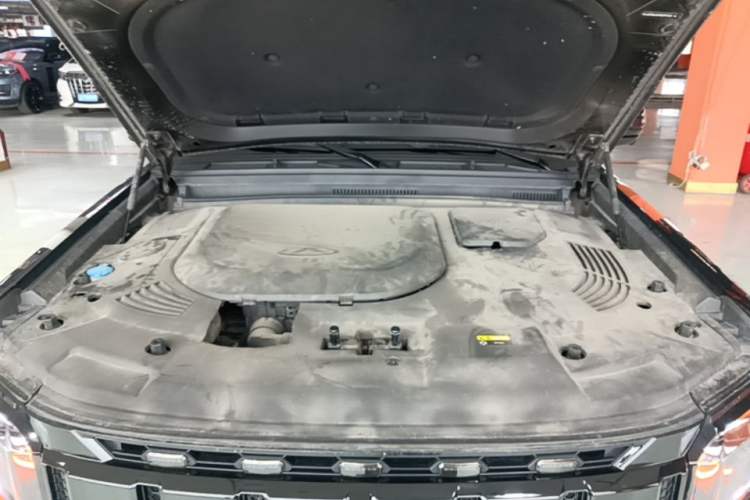 Used JETOUR Traveler 2023 2.0T Four-Wheel Drive Conqueror Engine Bay