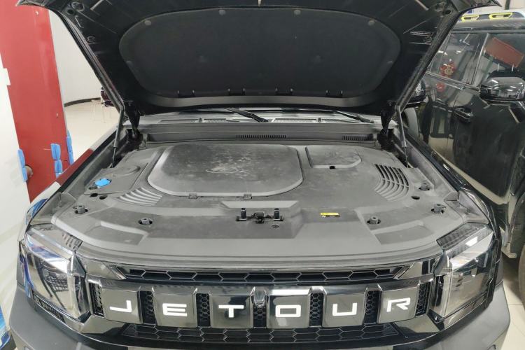 Used JETOUR Traveler 2023 1.5T Two-Wheel Drive Discovery PRO Engine Bay