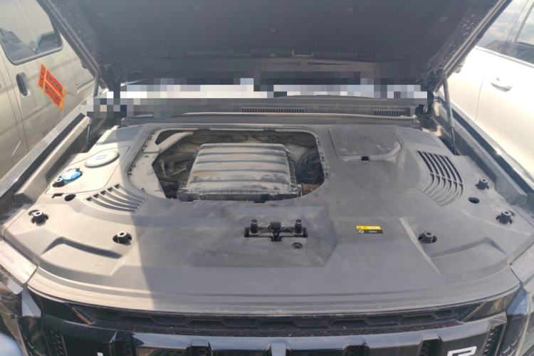 Used JETOUR Traveler 2023 2.0T All-Wheel-Drive CrossPRO Engine Bay