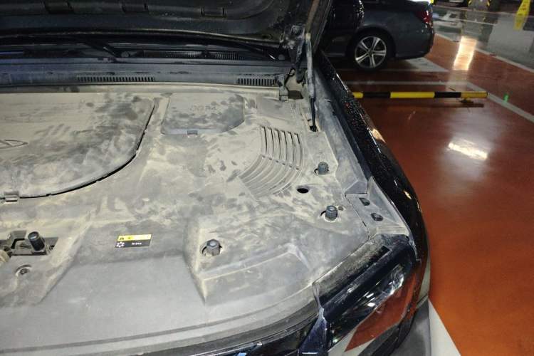 Used JETOUR Traveler 2023 1.5T Two-Wheel Drive Discovery PRO Engine Bay Left