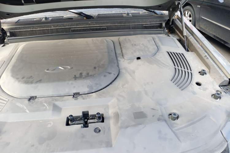 Used JETOUR Traveler 2023 1.5T Two-Wheel Drive Discovery PRO Engine Bay Left