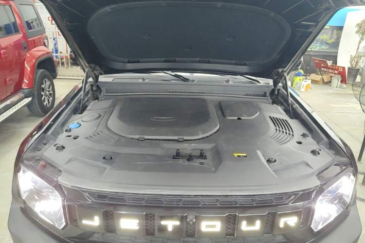Used JETOUR Traveler 2023 1.5T Two-Wheel Drive Discovery PRO Engine Bay