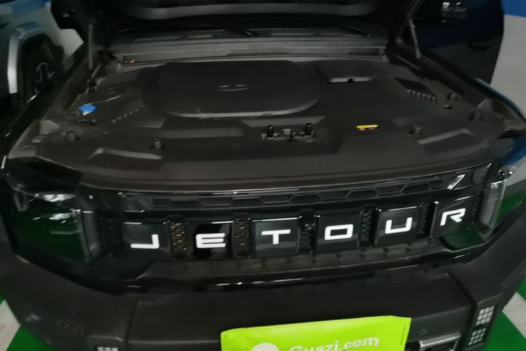 Used JETOUR Traveler 2023 2.0T All-Wheel-Drive CrossPRO Engine Bay
