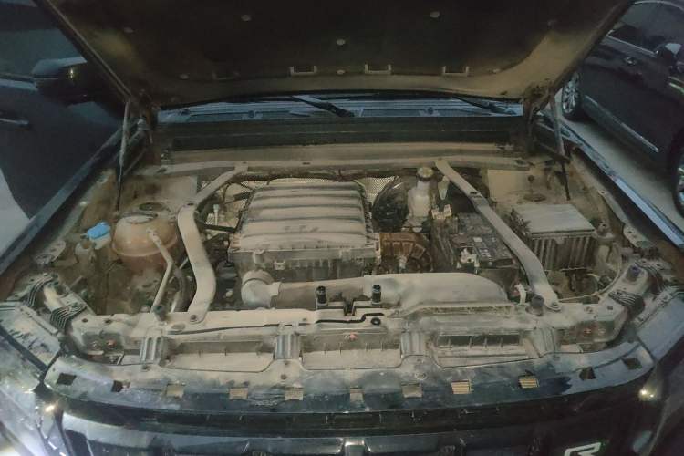 Used JETOUR Traveler 2023 2.0T Four-Wheel Drive Conqueror Engine Bay