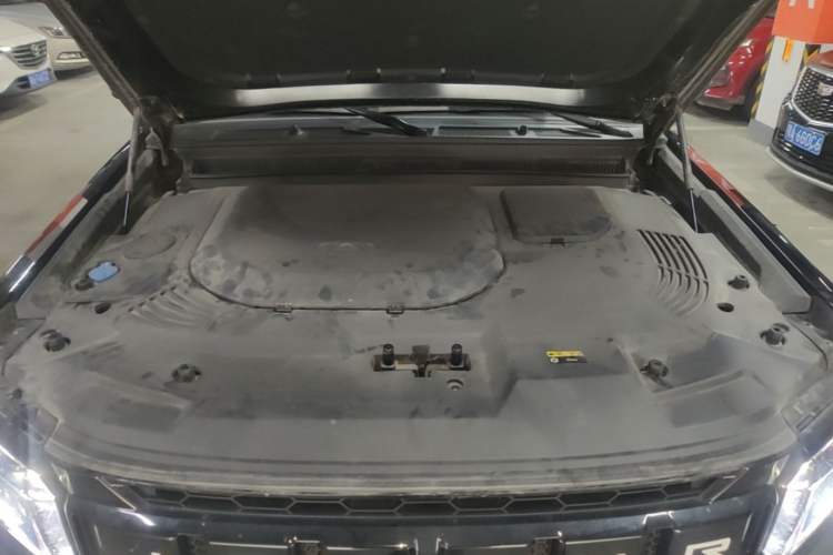 Used JETOUR Traveler 2023 2.0T All-Wheel Drive CrossPRO+ Engine Bay