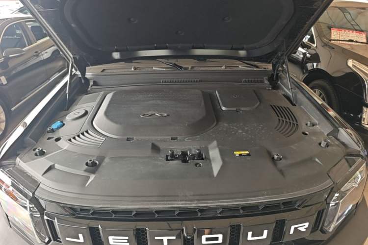 Used JETOUR Traveler 2023 1.5T Two-Wheel Drive Discovery PRO Engine Bay