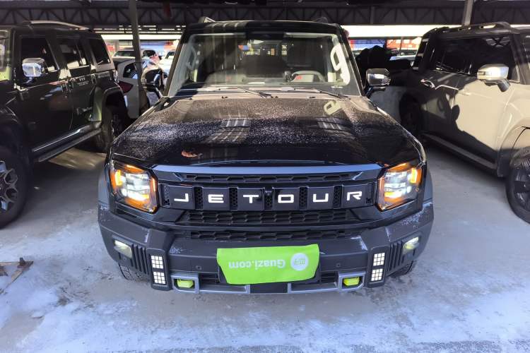 Used JETOUR Traveler 2023 2.0T All-Wheel-Drive CrossPRO Exterior 1