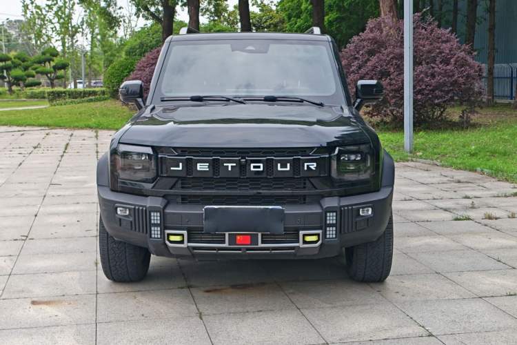 Used JETOUR Traveler 2023 2.0T All-Wheel Drive CrossPRO+ Exterior 2