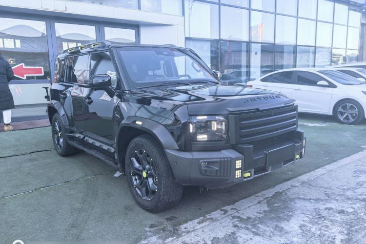 Used JETOUR Traveler 2023 2.0T All-Wheel Drive CrossPRO+ Exterior 2