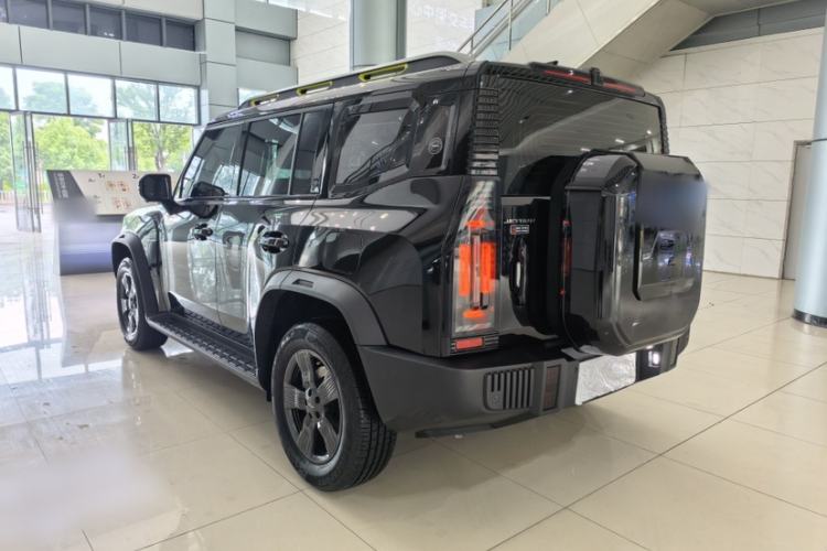 Used JETOUR Traveler 2023 1.5T Two-Wheel Drive Discovery PRO Exterior 3