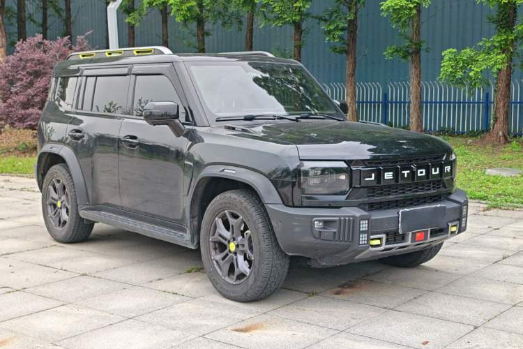 Used JETOUR Traveler 2023 2.0T All-Wheel Drive CrossPRO+ Exterior 3