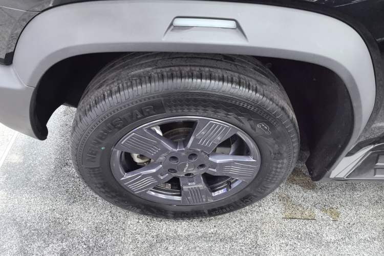 Used JETOUR Traveler 2023 1.5T Two-Wheel Drive Discovery PRO Exterior 4