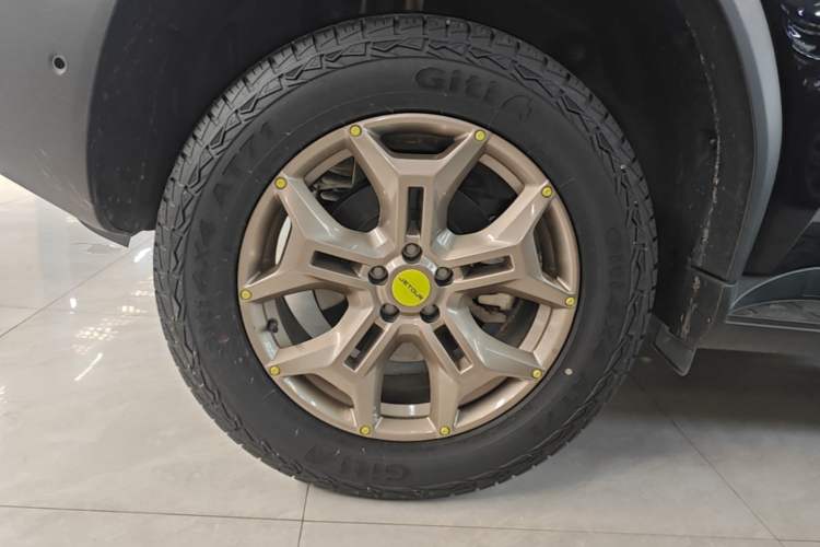Used JETOUR Traveler 2023 2.0T All-Wheel Drive Conquer PRO Exterior 5