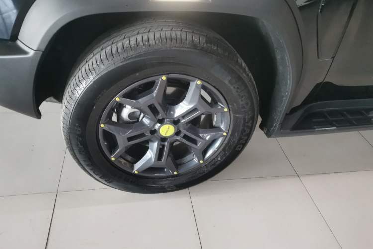Used JETOUR Traveler 2023 2.0T All-Wheel-Drive CrossPRO Exterior 7