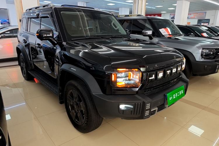 Used JETOUR Traveler 2023 1.5T Two-Wheel Drive Discovery PRO Front Right 45 Deg