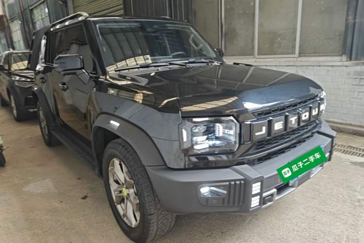 Used JETOUR Traveler 2023 2.0T Four-Wheel Drive Conqueror Front Right 45 Deg