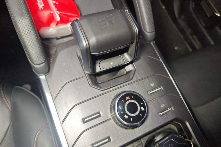 Used JETOUR Traveler 2023 1.5T Two-Wheel Drive Discovery PRO Gear Lever
