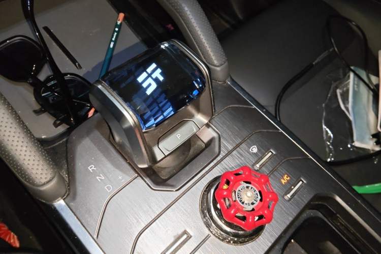 Used JETOUR Traveler 2023 2.0T All-Wheel Drive Conquer PRO Gear Lever
