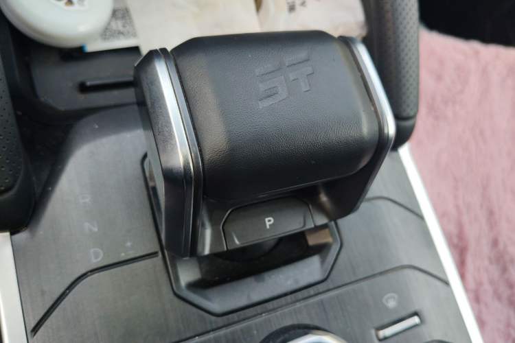 Used JETOUR Traveler 2023 2.0T All-Wheel-Drive CrossPRO Gear Lever
