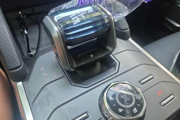 Used JETOUR Traveler 2023 2.0T Four-Wheel Drive Conqueror Gear Lever
